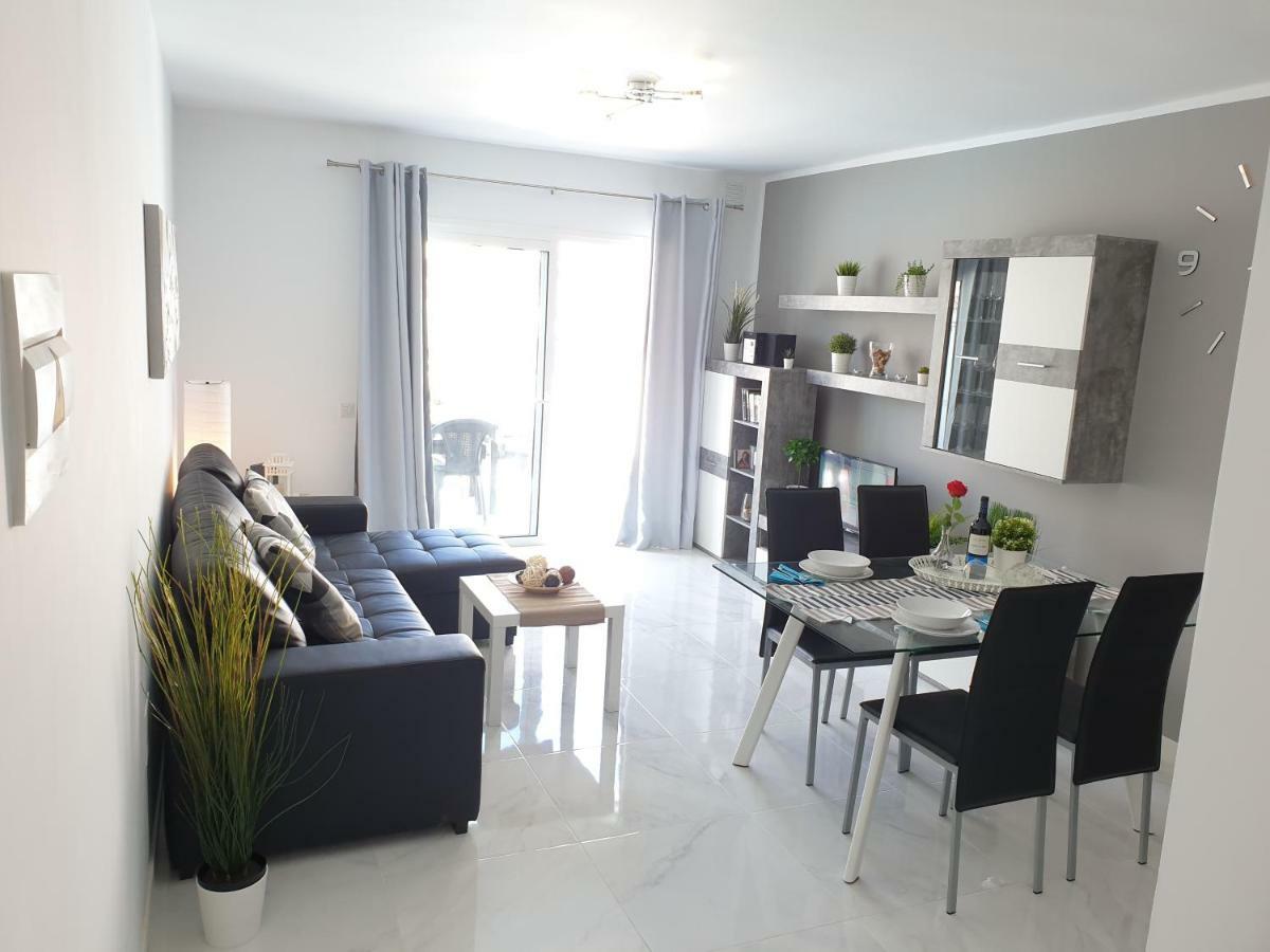 Casa Las Flores With Heated Pool, Only 490 Meters To The Beach, Balcony, Wifi أرونا المظهر الخارجي الصورة